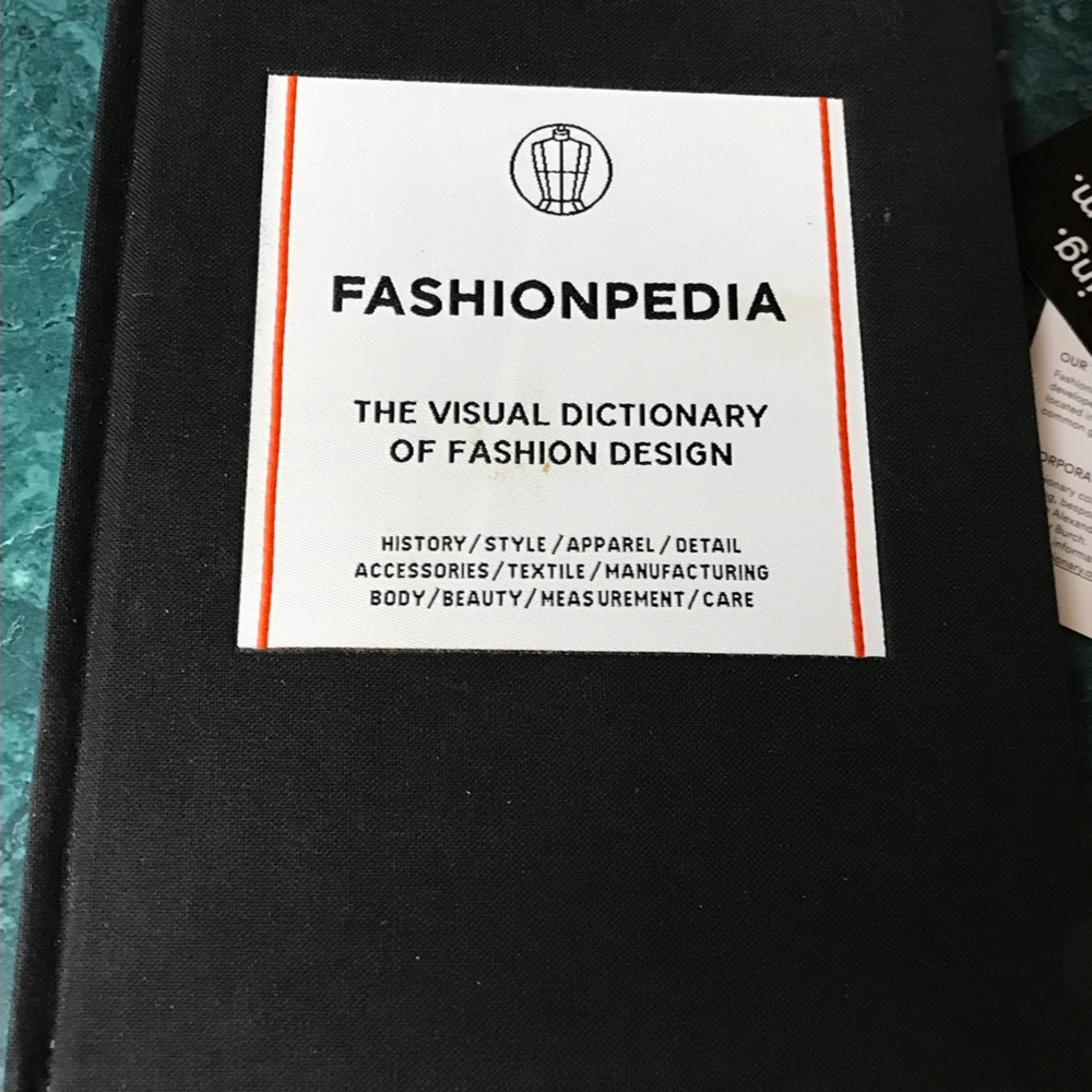 Fashionary Textile Guide